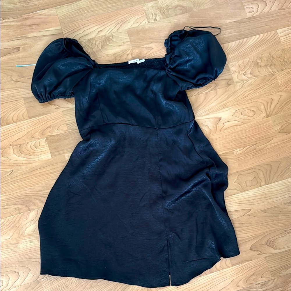 Elegant Black Puff Sleeve Dress